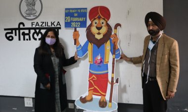 जिला चुनाव अधिकारी फाजिल्का ने इलैक्शन मस्कट ‘शेरा लांच किया
