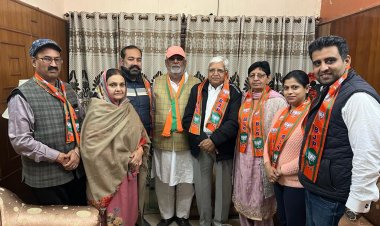 लूना परिवार ने कांग्रेस छोड़ थामा भाजपा का दामन