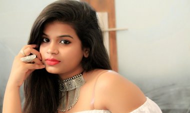 Janki Maheshwar's new release, titled 'Door Hona Tha', is a sad song accompanied by a video showing the heart break in love.