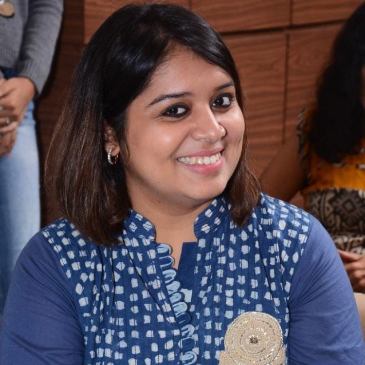 Take the first step towards an eco-friendly Diwali with Aatishbaazi – A Firecrackers Company with a line of Green Crackers, founded by Mrs. Astha Kanal