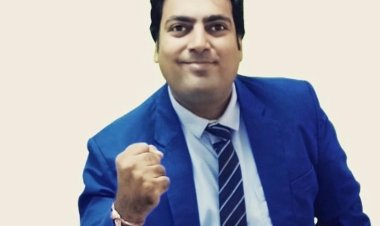 "Breaking Barriers: Sparsh Bagga Becomes India's First Internet Business Coach and Asia's Award-Winning Leader in Coaching"