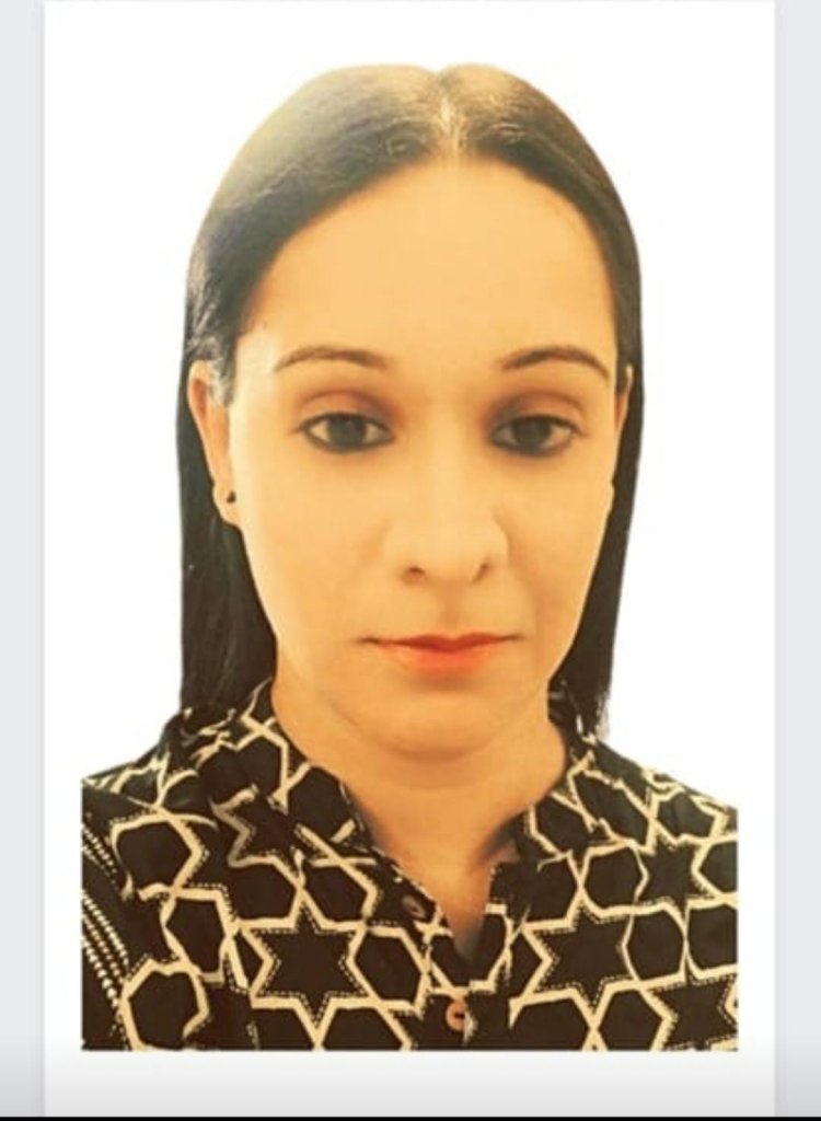 Mayaa SH |  Her Book Cover Launch Of Kaagaz Ke Phool : Ek Abhivyakti